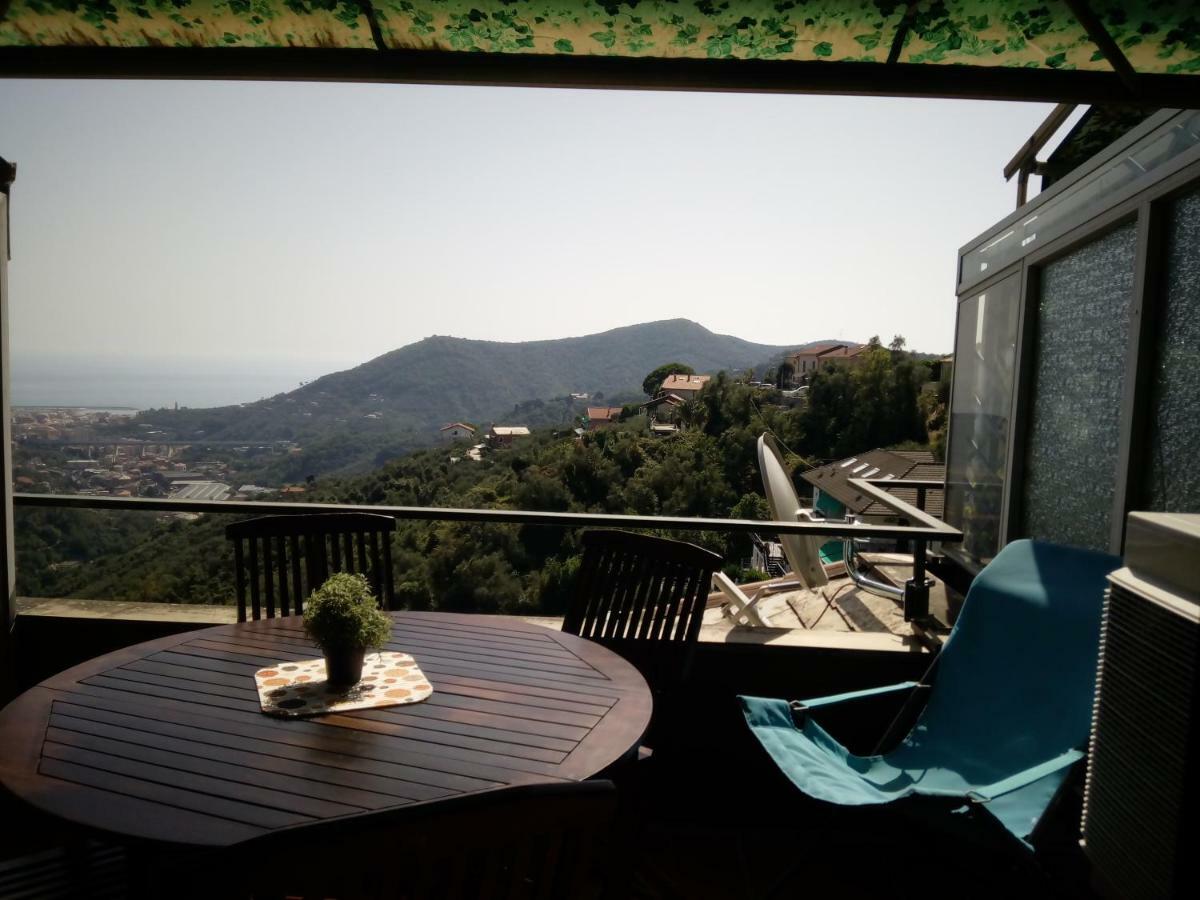 Tigullio Vacations: Lo Chalet Sul Mare Leivi ภายนอก รูปภาพ