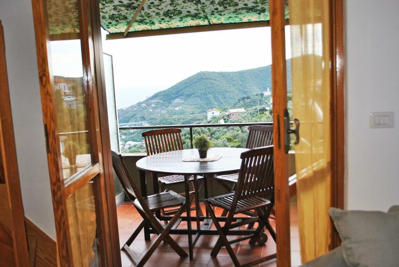 Tigullio Vacations: Lo Chalet Sul Mare Leivi ภายนอก รูปภาพ